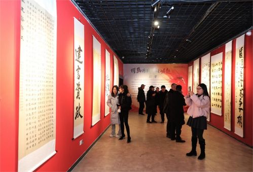 跃马扬鞭 绿色崛起 巫溪县博物馆迎春书画展展现生态与艺术的交融